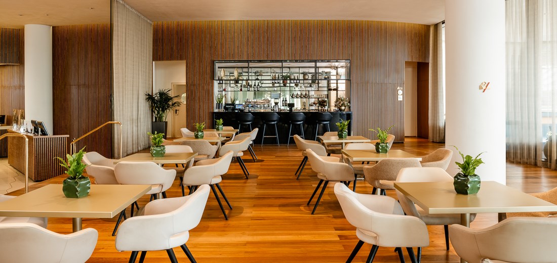 Restaurante del Lobby Yacht