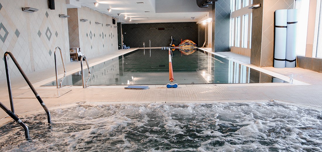 Piscina del Crowne Plaza Tel Aviv City Center
