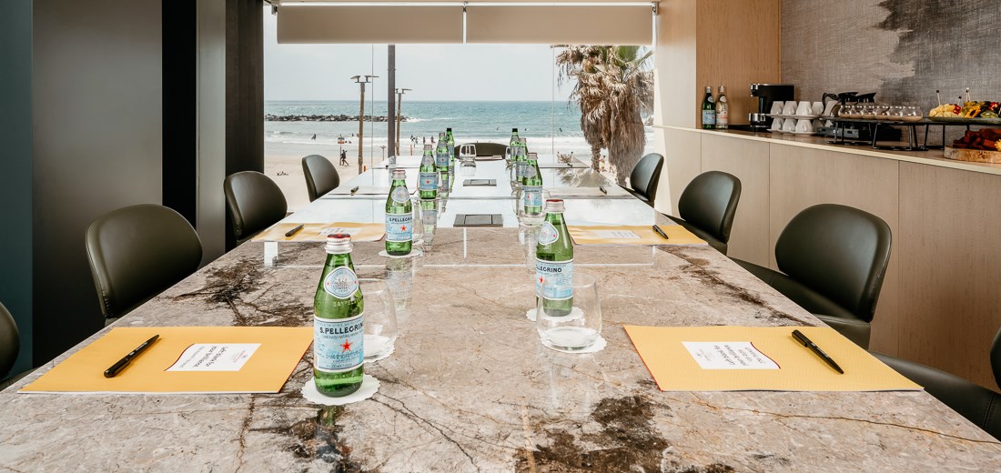 Sala de reuniones del Hotel Crowne Plaza Tel Aviv